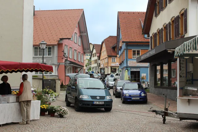Scheidegg: Markt auf dem Kirchplatz