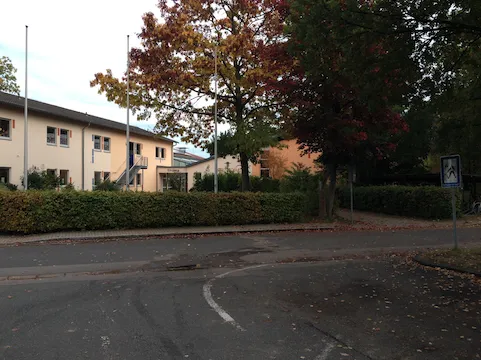 Mehrzweckhalle an der Grund- und Mittelschule